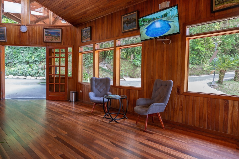Monteverde Cloud Forest Vacations - Fondavela Hotel - Property Image 4