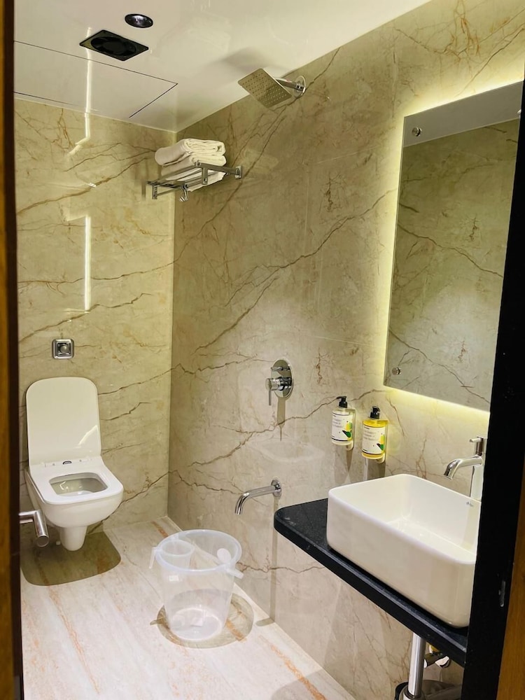 Hotel T2 Grand