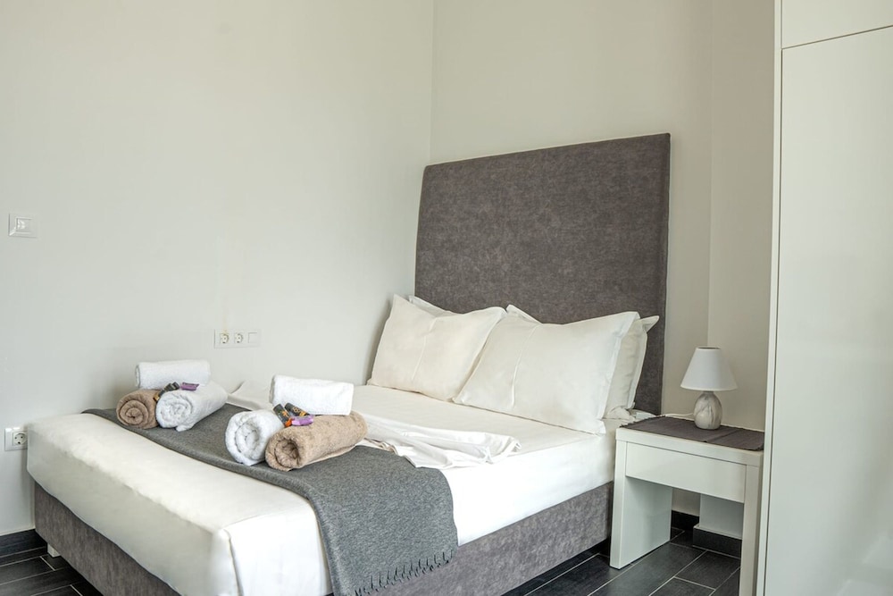 Pink Rose Beachfront Villa