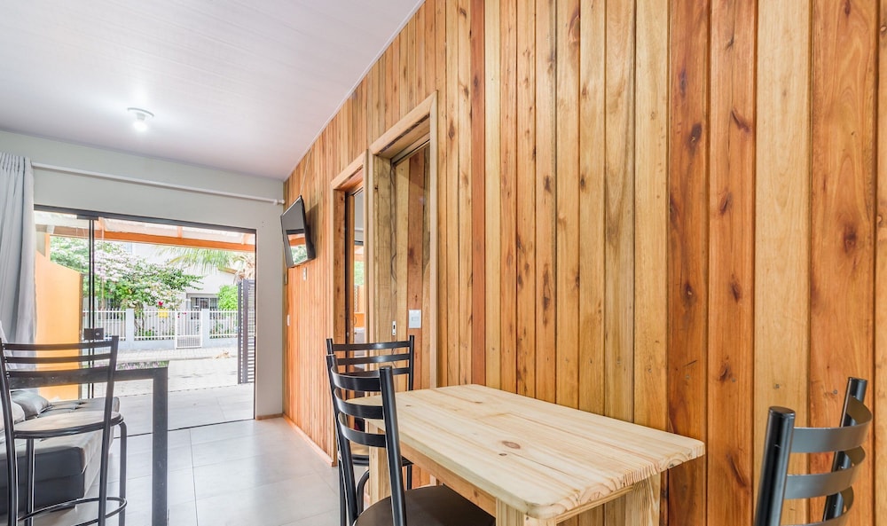 RUC - Houses 270m From Canto Grande Beach