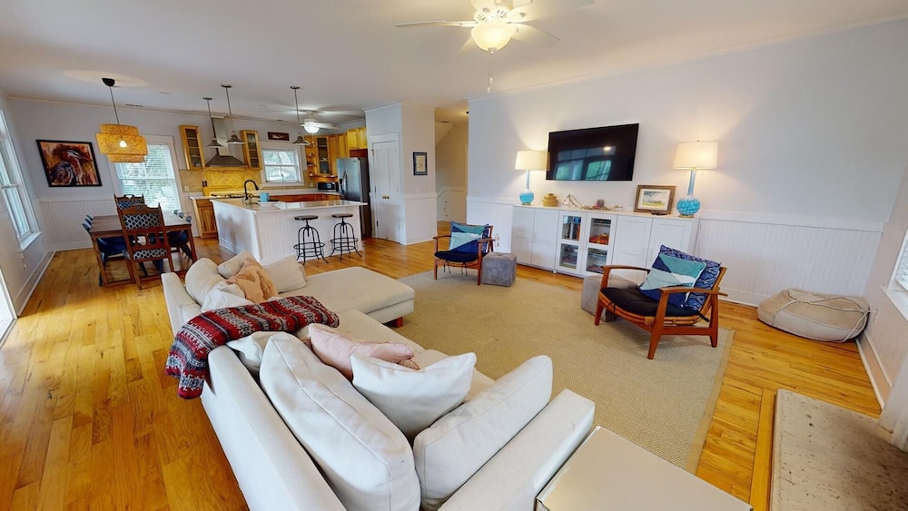 Miss Us Howl by Tybee Vacation Rentals