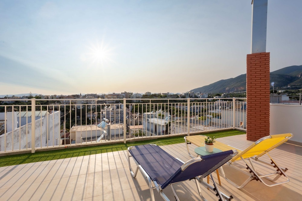 Kalamata Cozy Nest With Panoramic Views