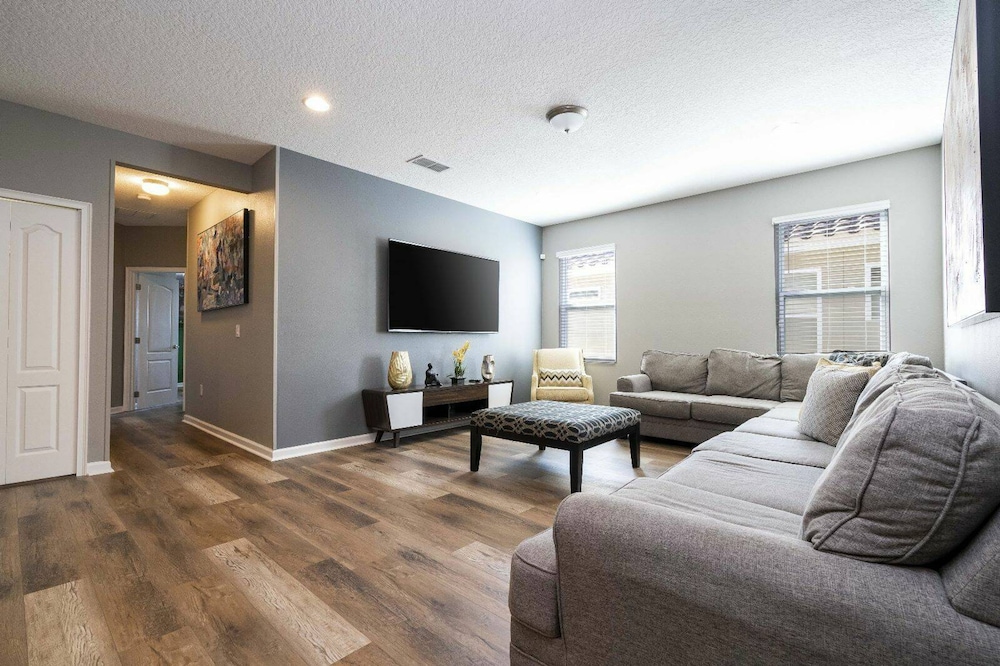 Solterra 12bd 11 5bat Sleeps24 Disney Pool Spa