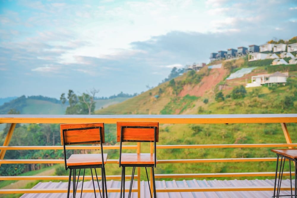 The View Homestay Monjam