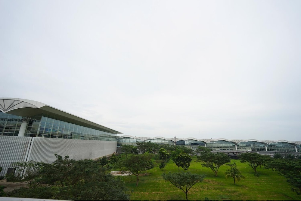 The Lively Hotel Kualanamu Airport Medan, Medan - 9