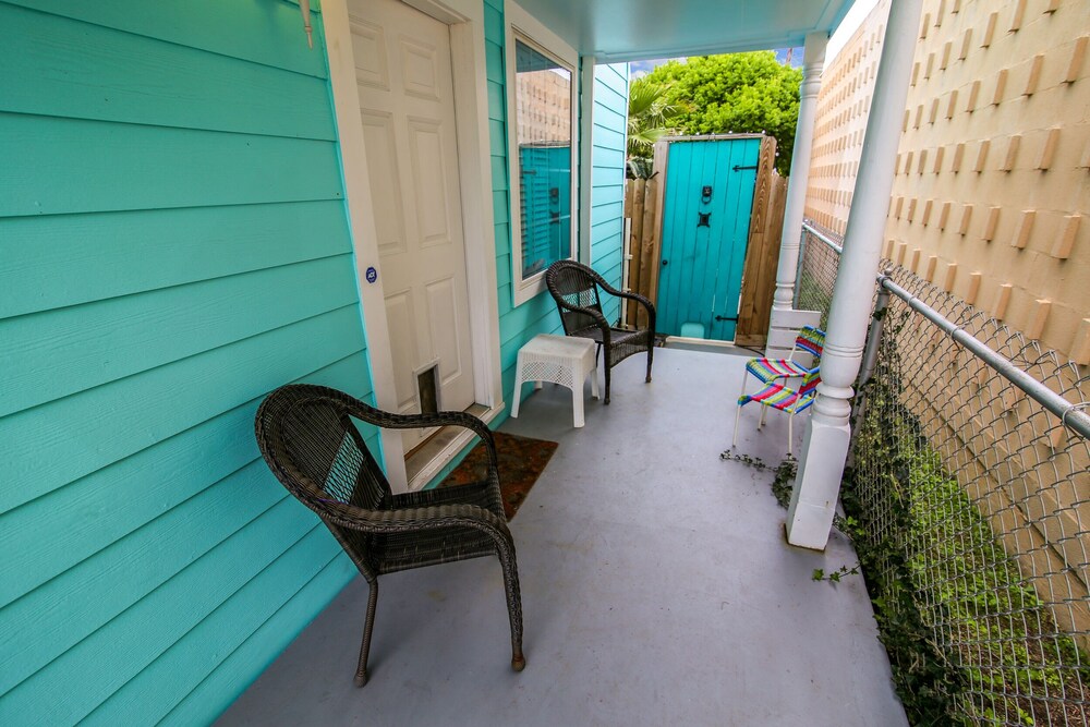 The Turquoise Turtle view 4