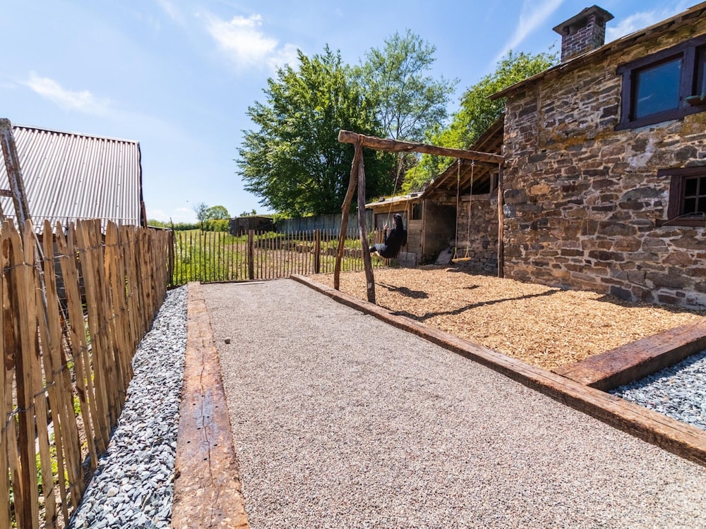 Country House Near Coo Waterfalls With Jacuzzi