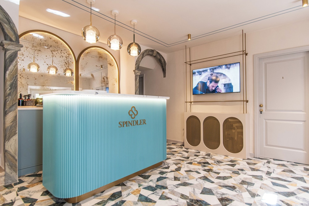 Spindler Luxury rooms by DuHomes