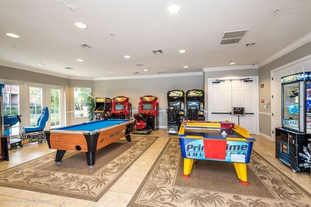 Spacious and Modern Townhome! Close to Attractions and Conventions Center! 3vc5014-10