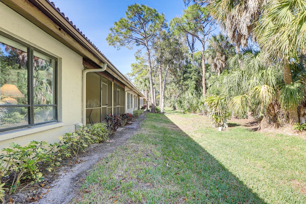 Lanai + Community Pool Access: Sarasota Oasis! view 3