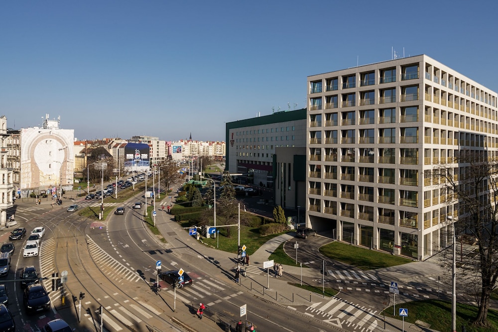 RentPlanet - Apartament Śrutowa view 2