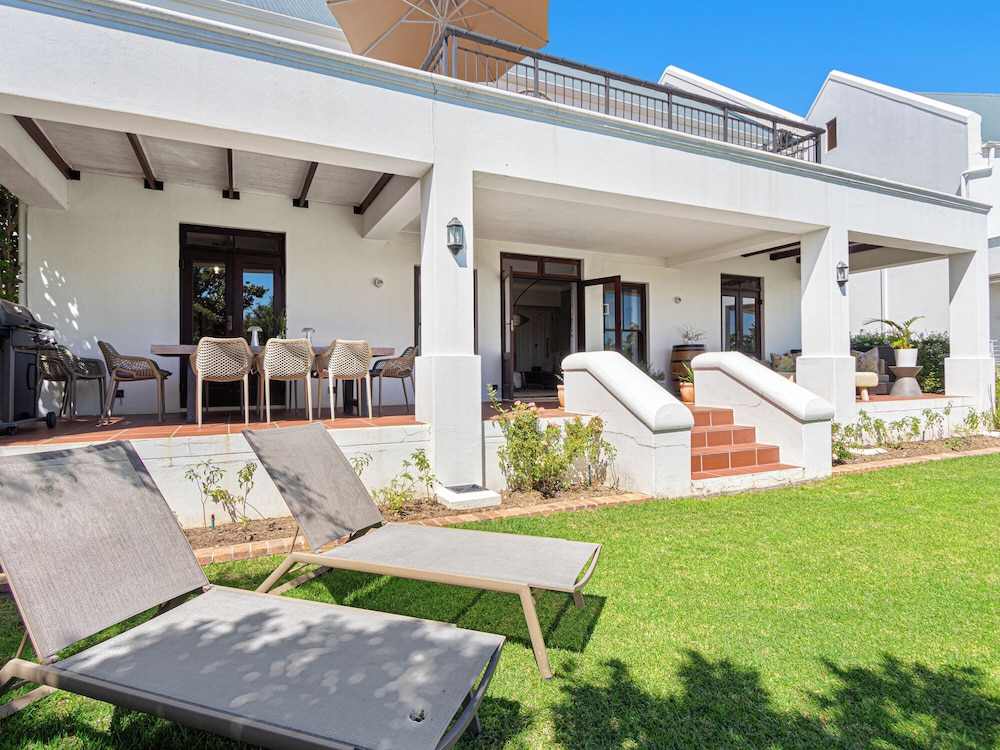 Winelands Golf Lodges at De Zalze