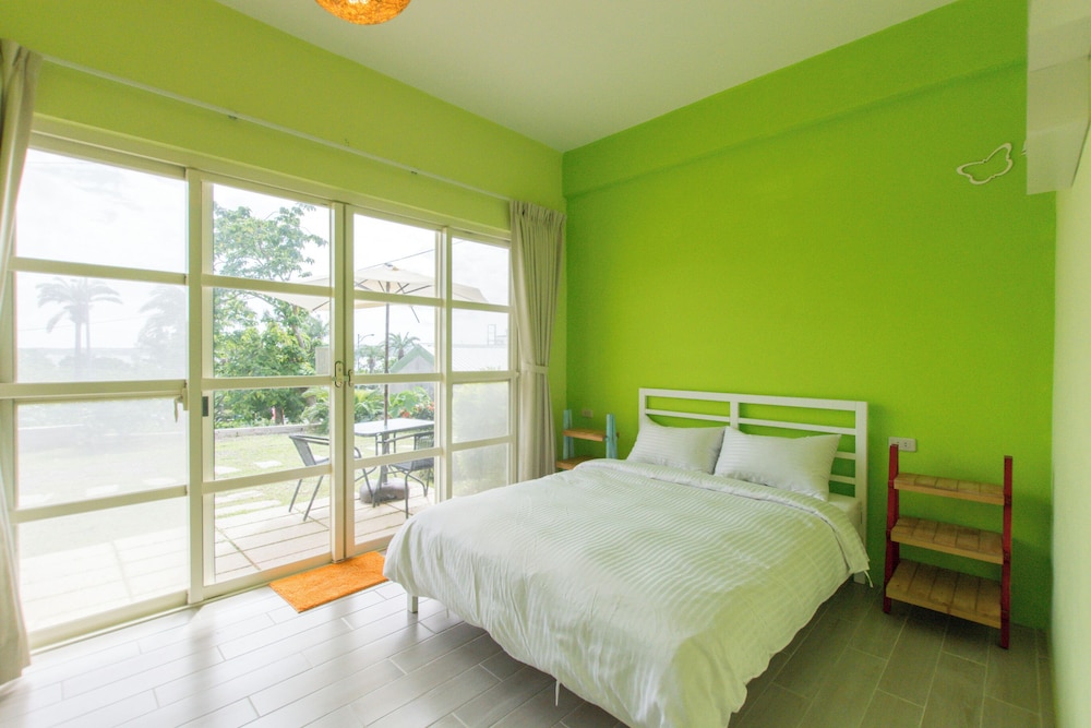 Summer Breeze Inn