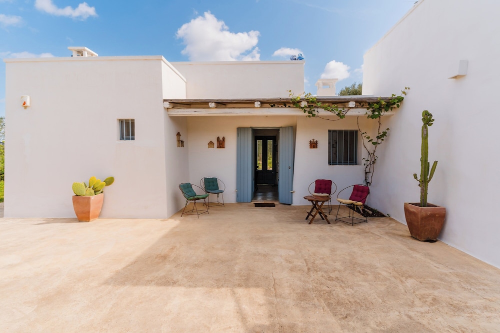 Ker Rail Villa with Pool by Wonderful Italy