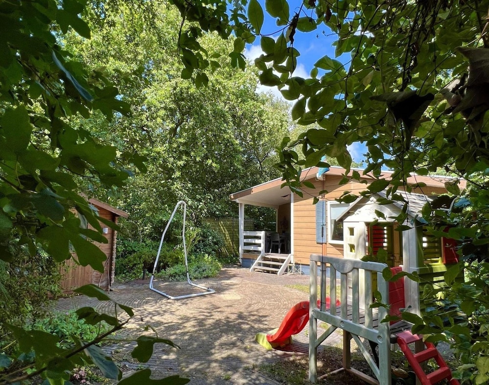 Small Family Chalet Close to Beach