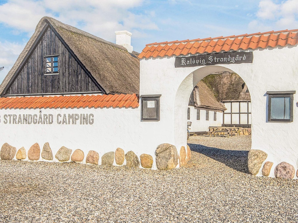 5 Person Holiday Park Home in Ronde
