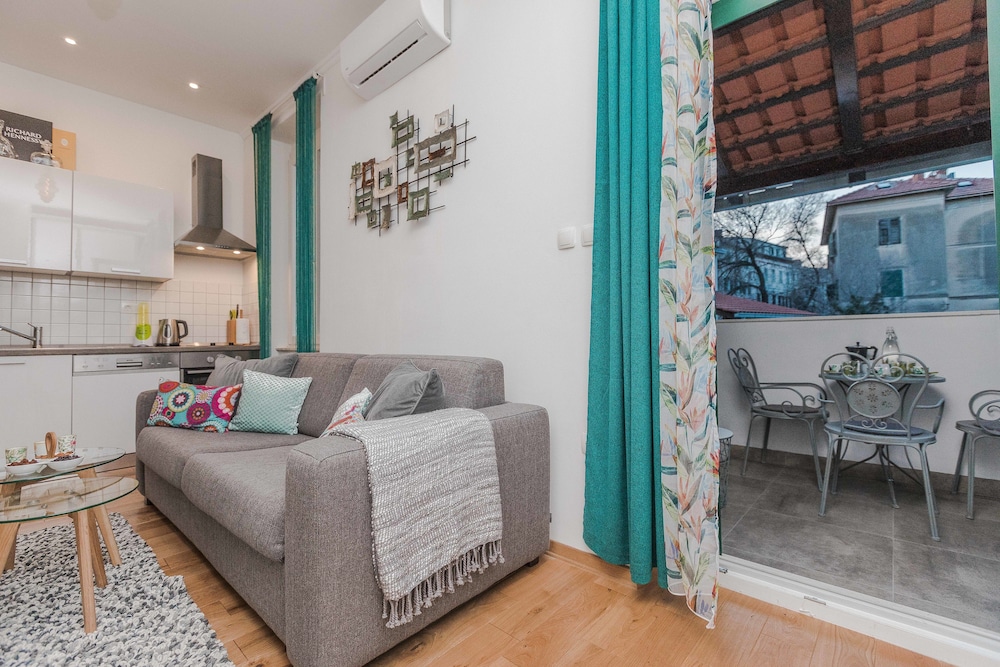 Horizon en Split — balance & terrace