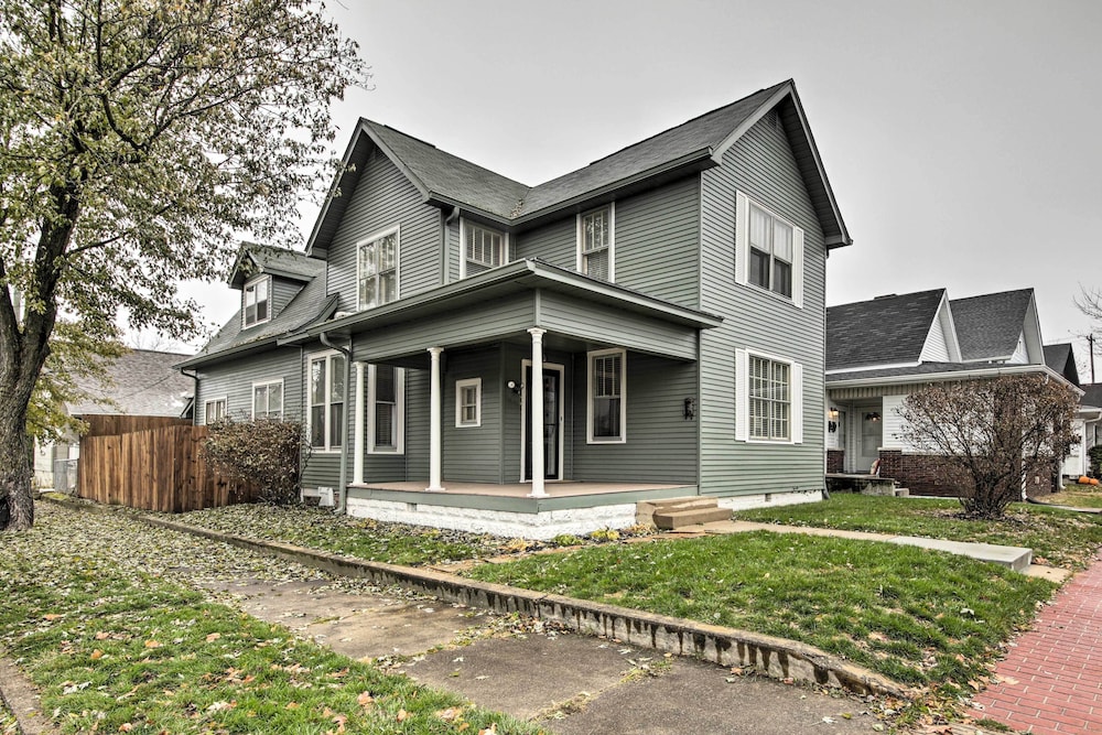 Historic Noblesville Home: Walk to Downtown Shops! view 3