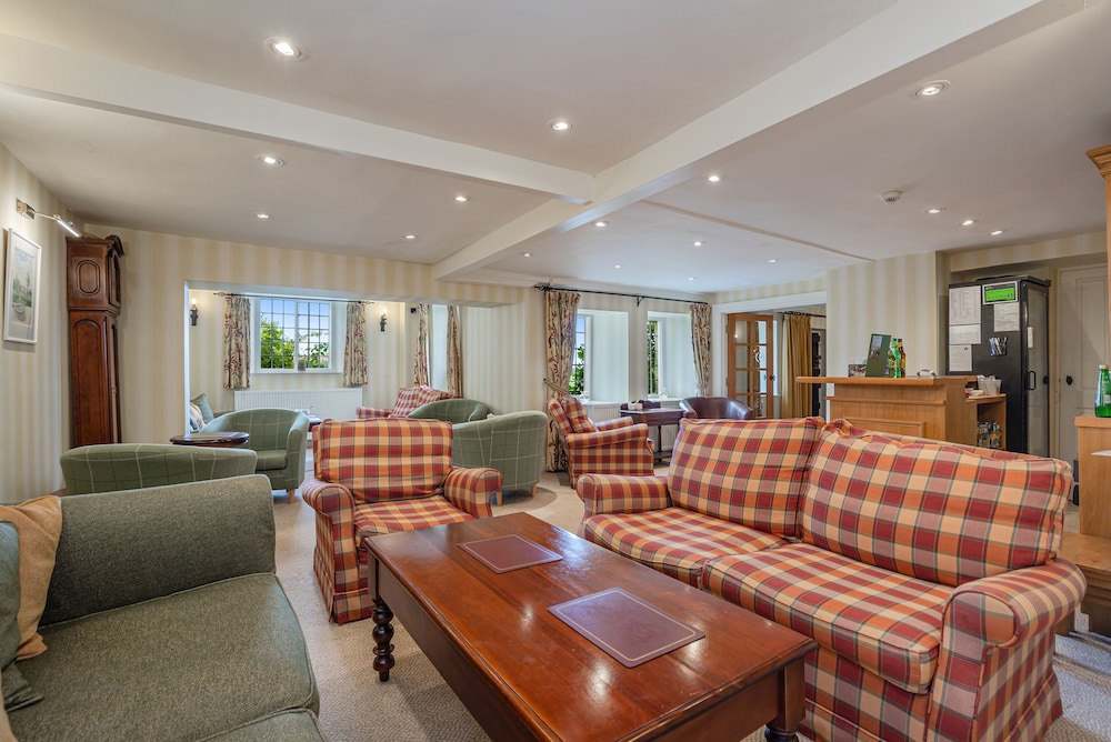 Bridgwater Vacations - Castle of Comfort Hotel  Restaurant - Property Image 1