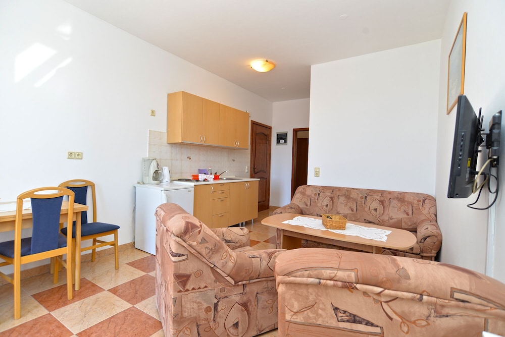 Apartments 2224