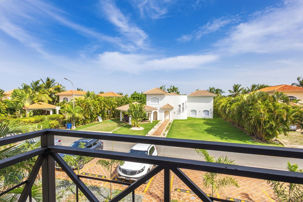 Family Elite Golf Vacations in Cocotal
