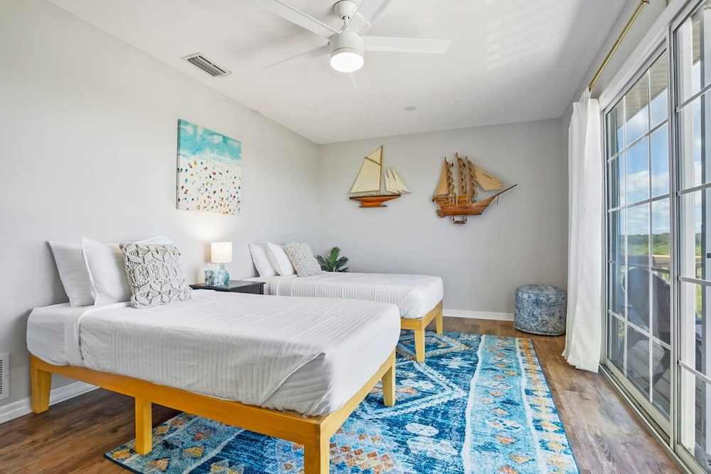 Ocean View By Beach Bikes Game Room Beach Gear