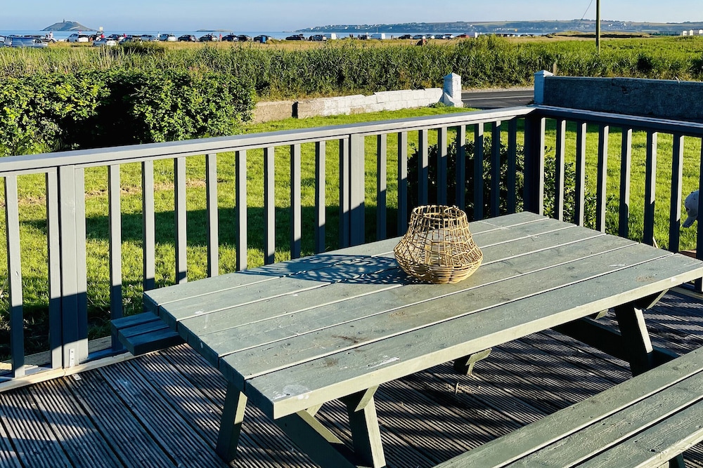 Wavecrest Holiday Cottage