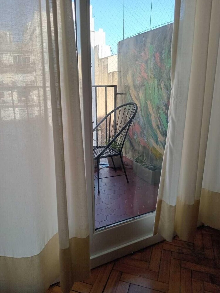 DEPARTAMENTO COMPLETO EN RECOLETA