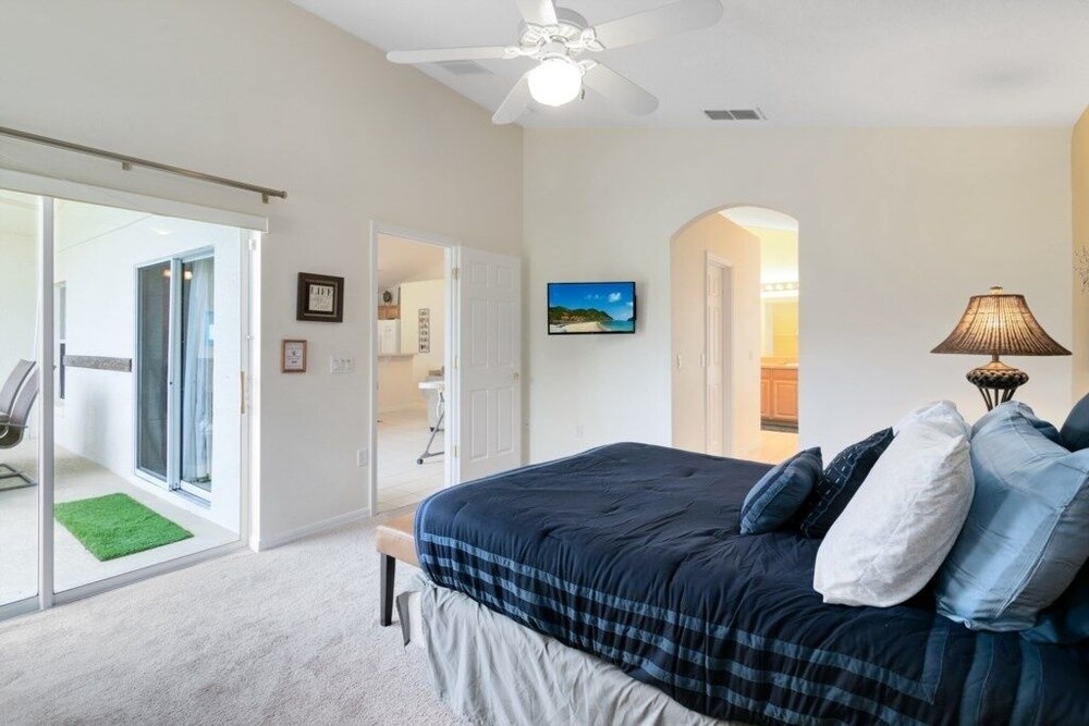Gated 4 Bed With Pool And Spa Close To Disney 4 Bedroom Villa