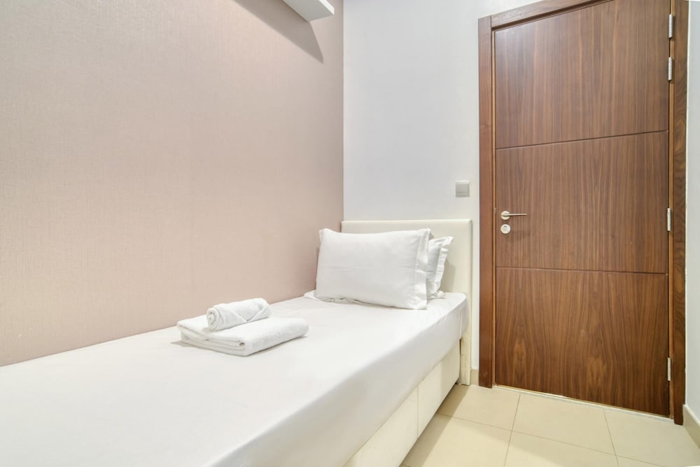 Contemporary Apt With Burj Khalifa View
