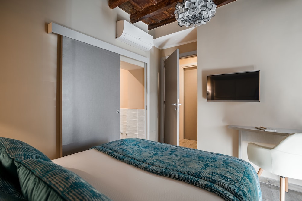 Reginella Suites