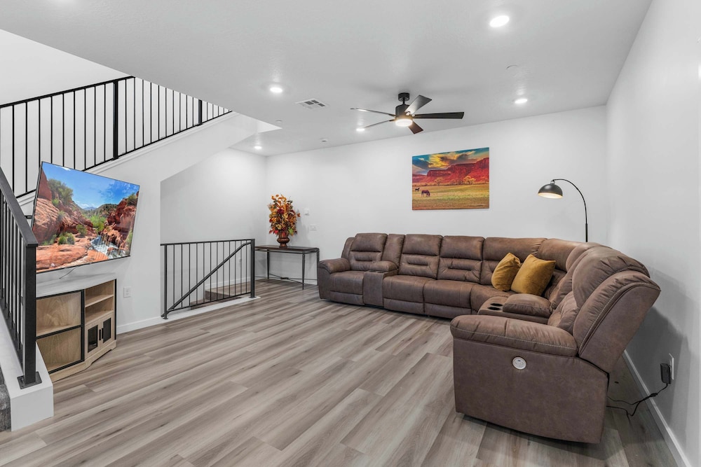 Sunset Ridge - Private Hot Tub Resort Amenities