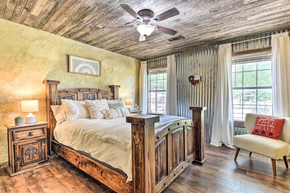 2 Home Retreat on 29 Acres: Sunset Ranch view 4