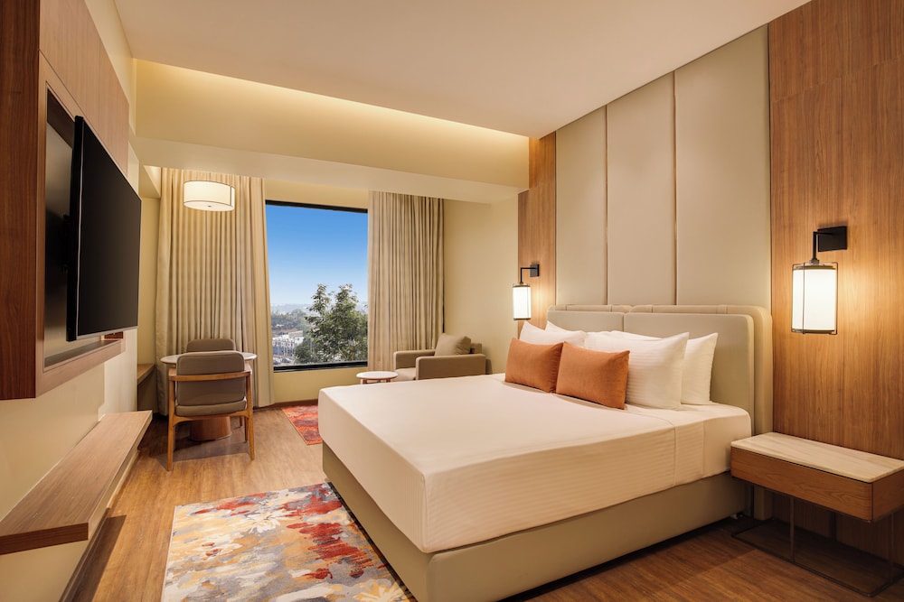 Lemon Tree Hotel Mall of Dehradun