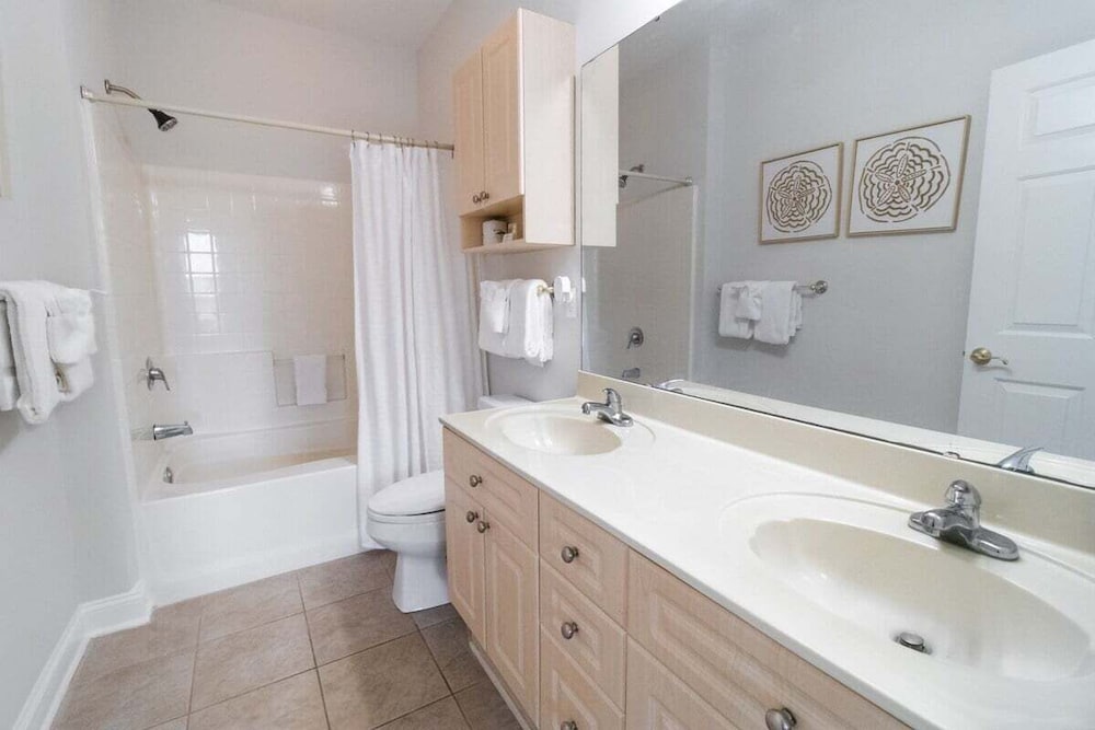 Magnolia Pointe Luster Leaf 4894-303 2 Bedroom Condo