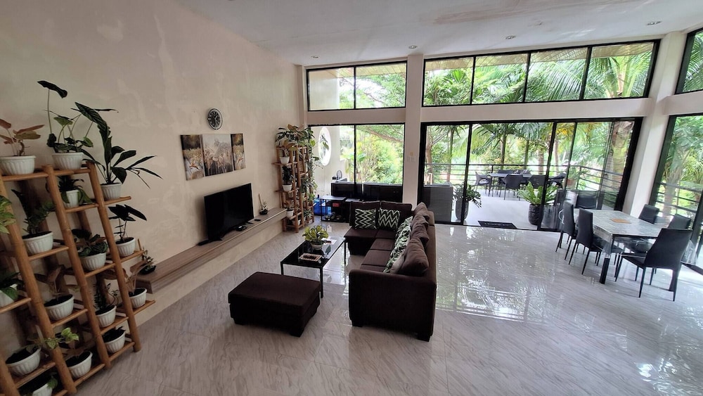 Balcon - Exclusive Private Villa in Camotes Island, Cebu, Philippines