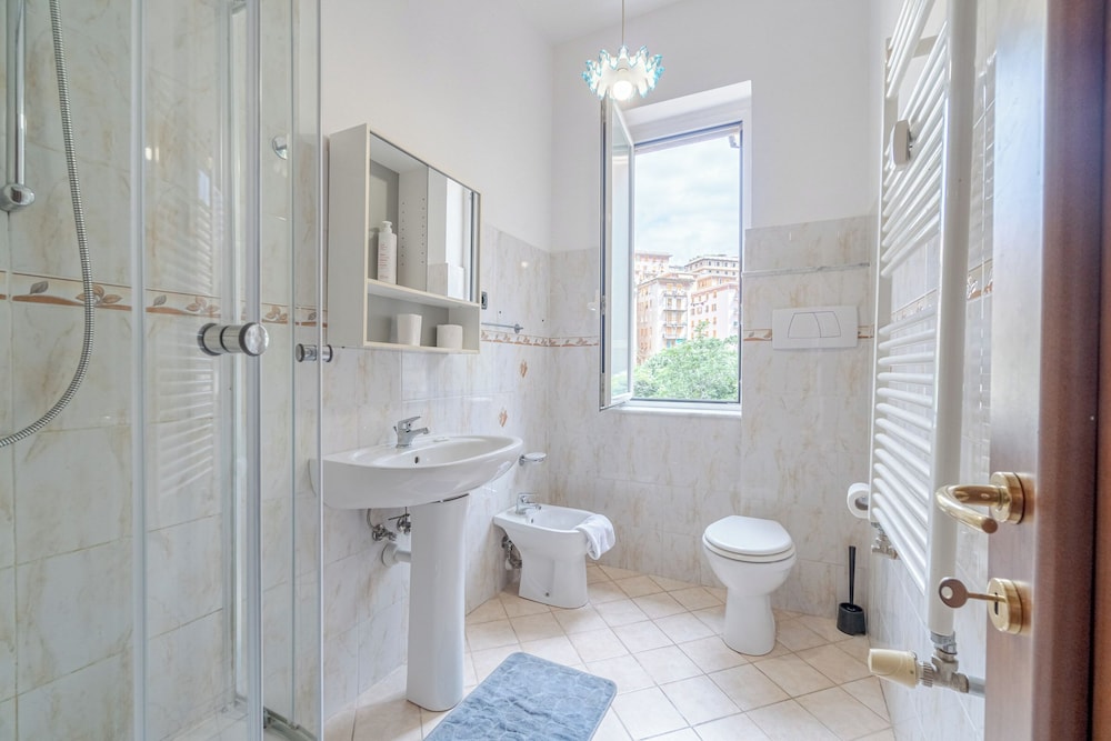 Genova Oregina Cozy Apartment - W/ Balcony