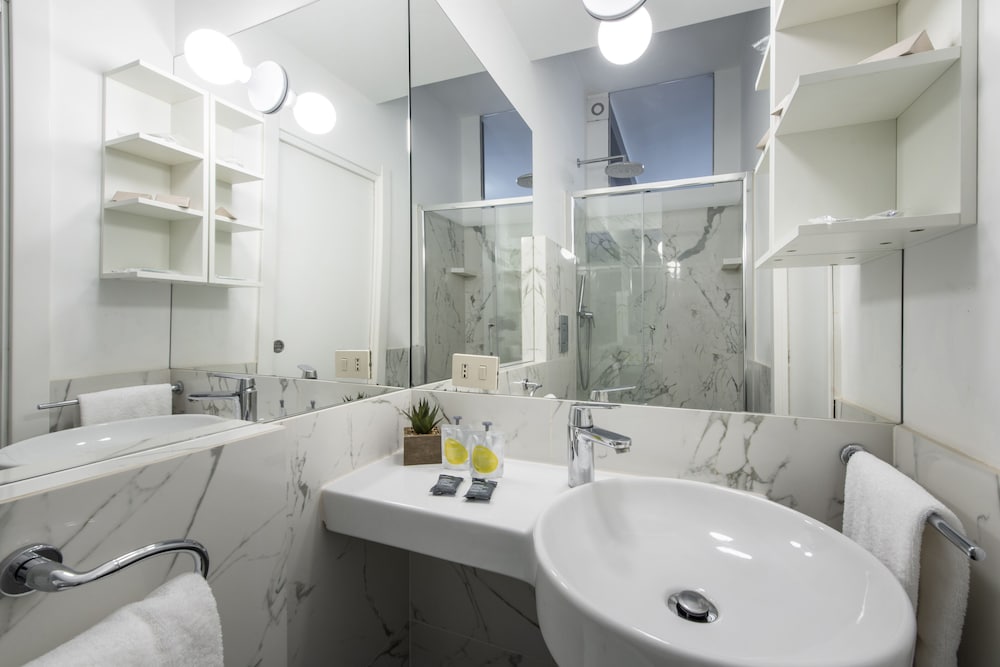 Milan Royal Suites & Luxury Apartments