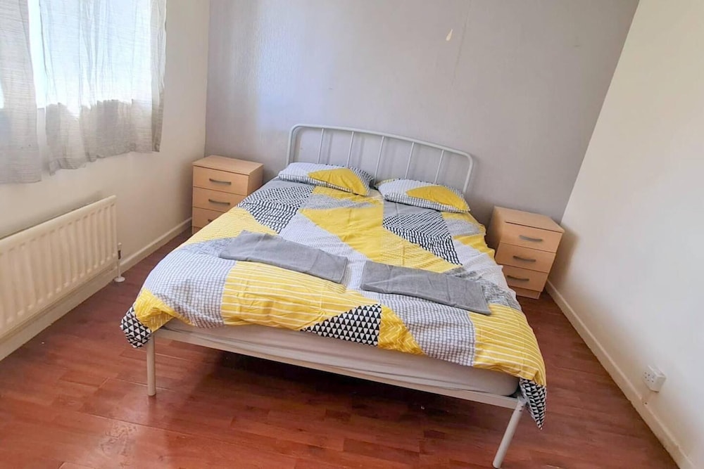 4-bed House in South London view 5