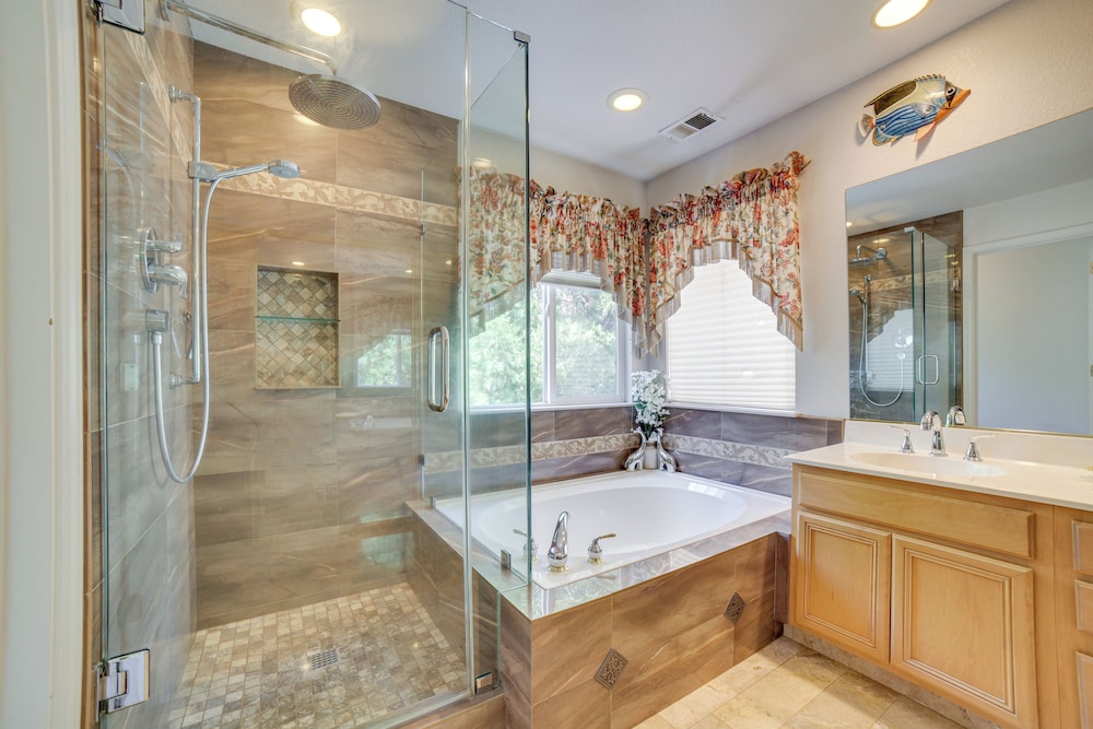 Reno Vacations - Spacious Reno Home w/ Deck 1 Mi to Downtown! - Property Image 57
