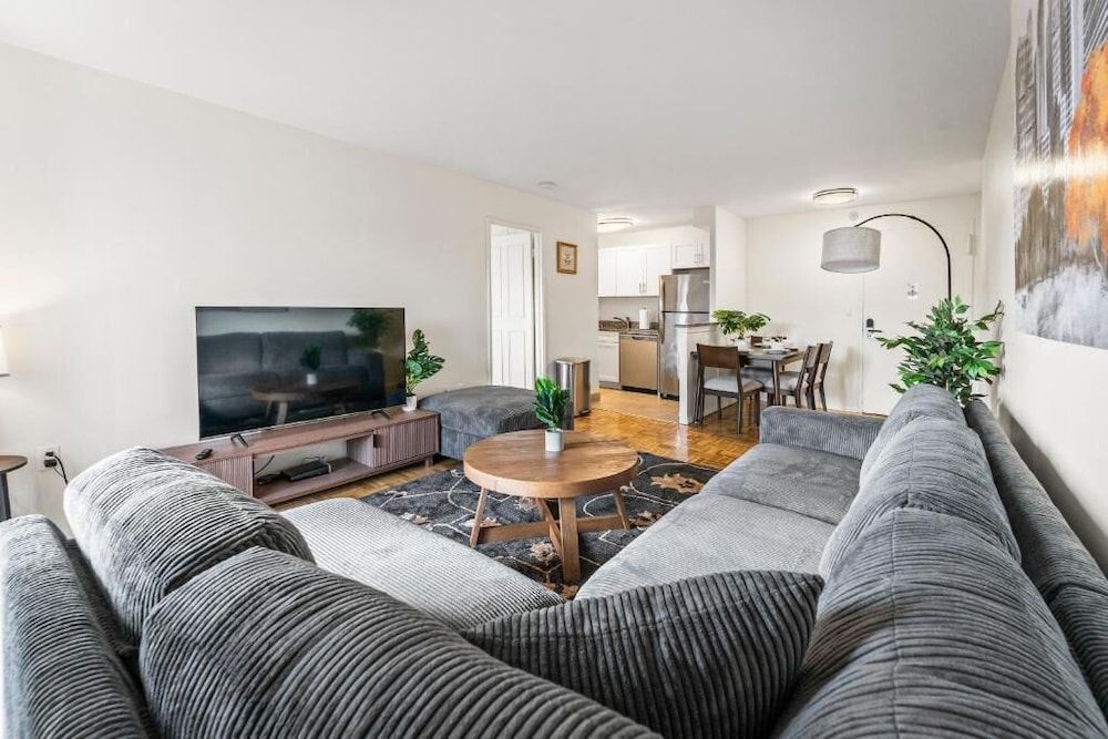 Furnished Apartment Near Longwood
