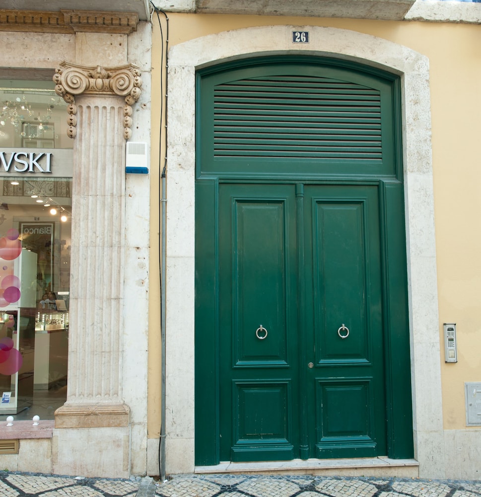 Chiado Apartments