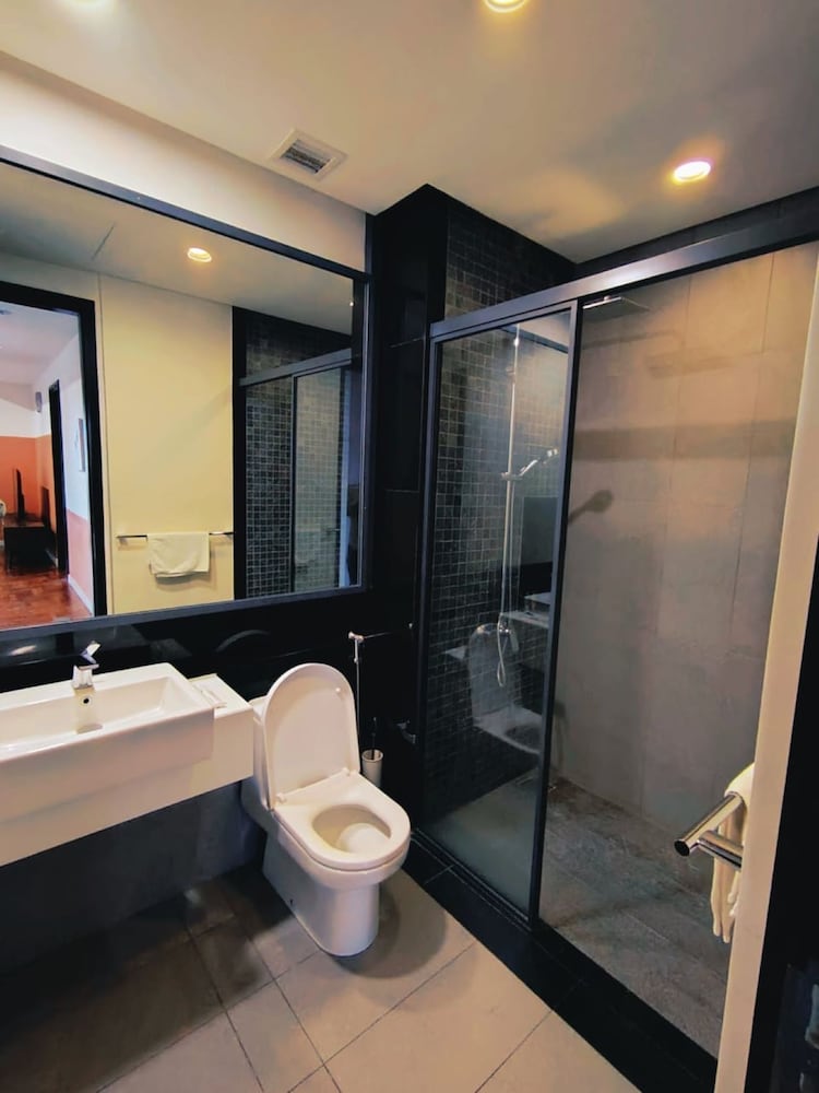The Mews KLCC By Service Apartment