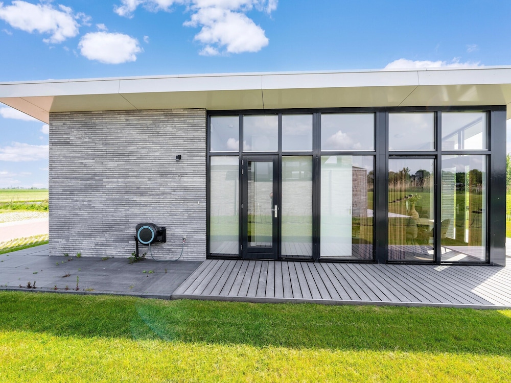 Holiday Home in Oud Ade Near Kaag Lakes