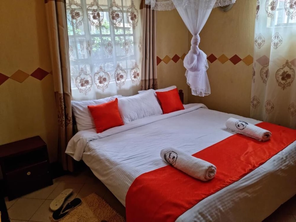 Lux Suites Weavers Haven Guest House