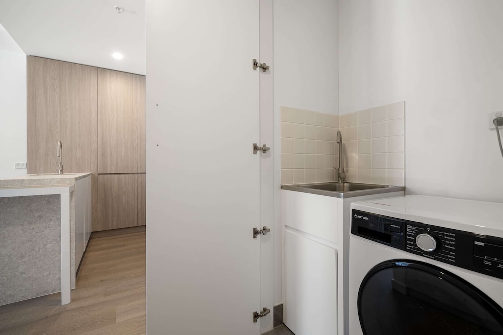 Fremantle 1-bed Close to Beach & Shops