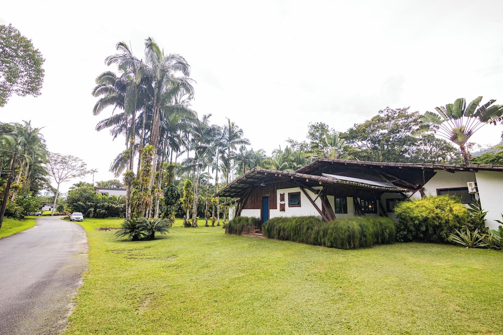 CASA BAMBU ANGRA