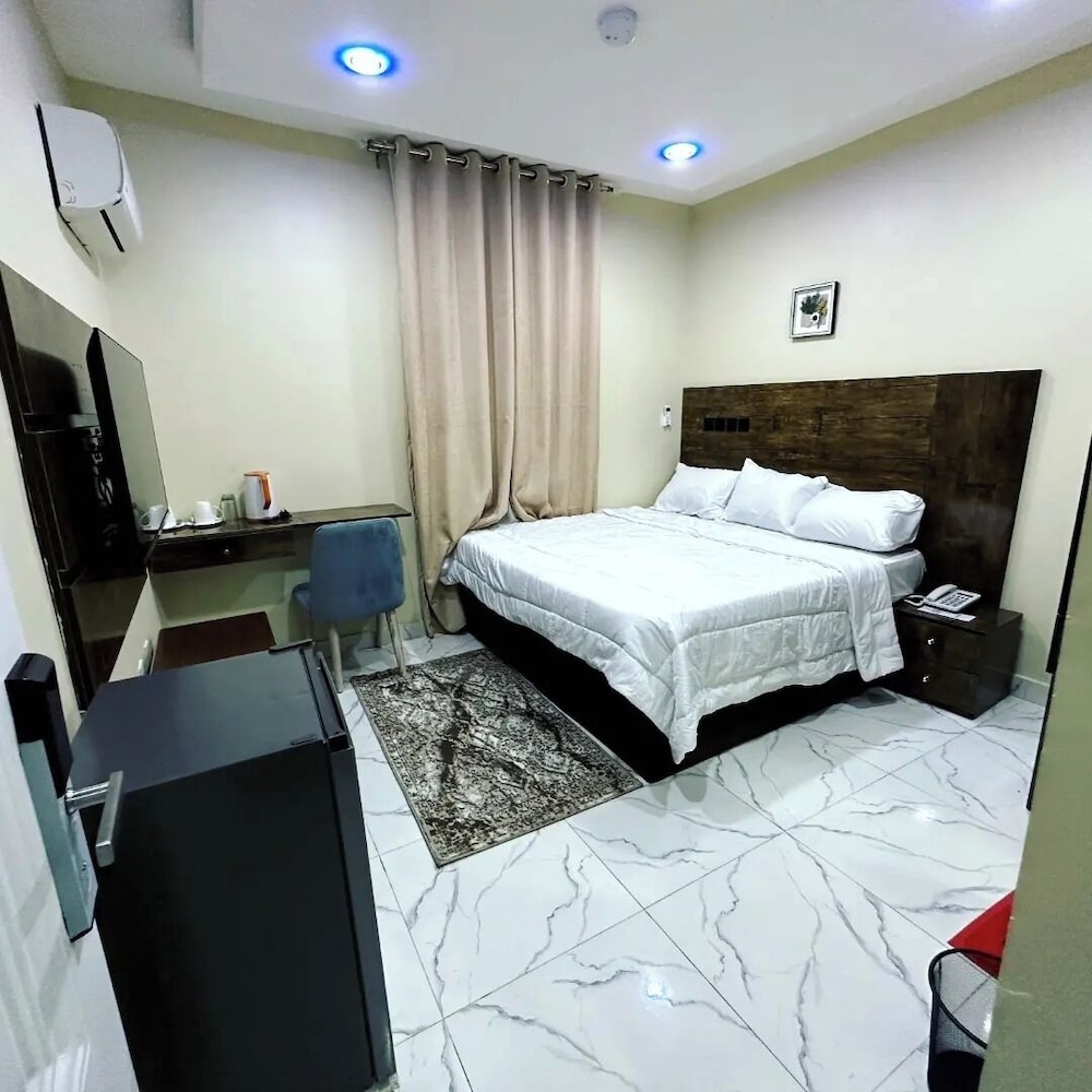 Bott Apartment