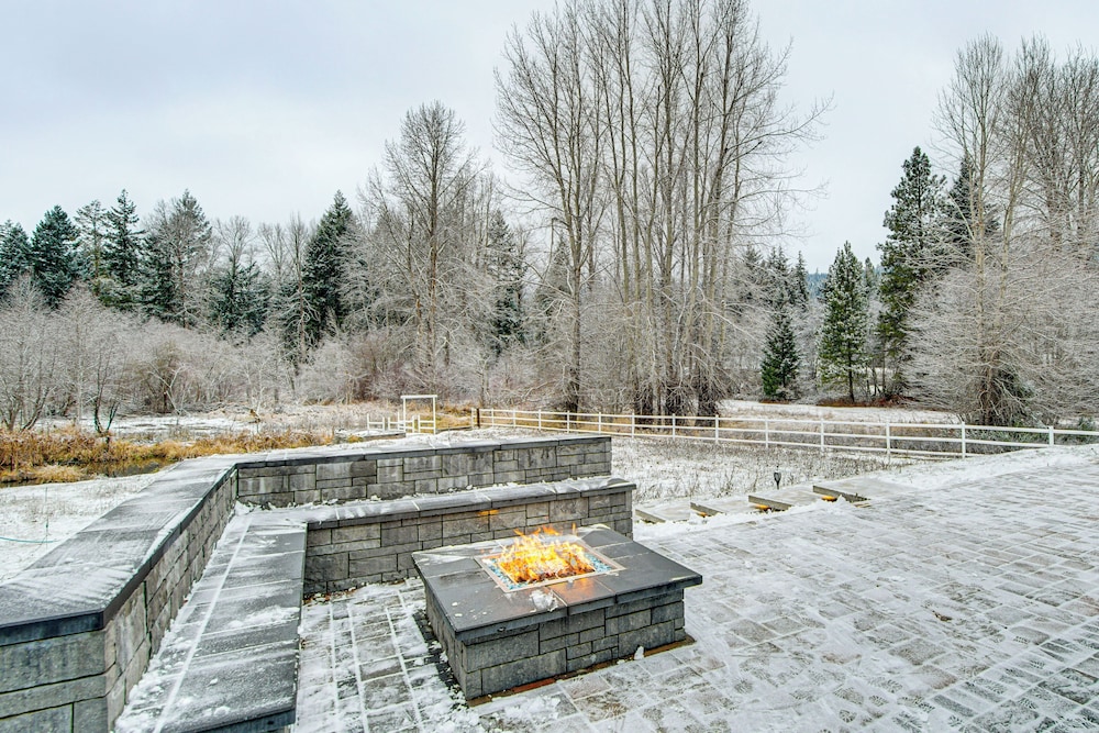6 Mi to Cle Elum River: Family-friendly Home!
