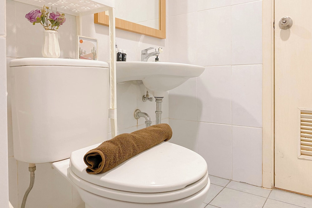 Good And Cozy 2Br Apartment Patraland Urbano